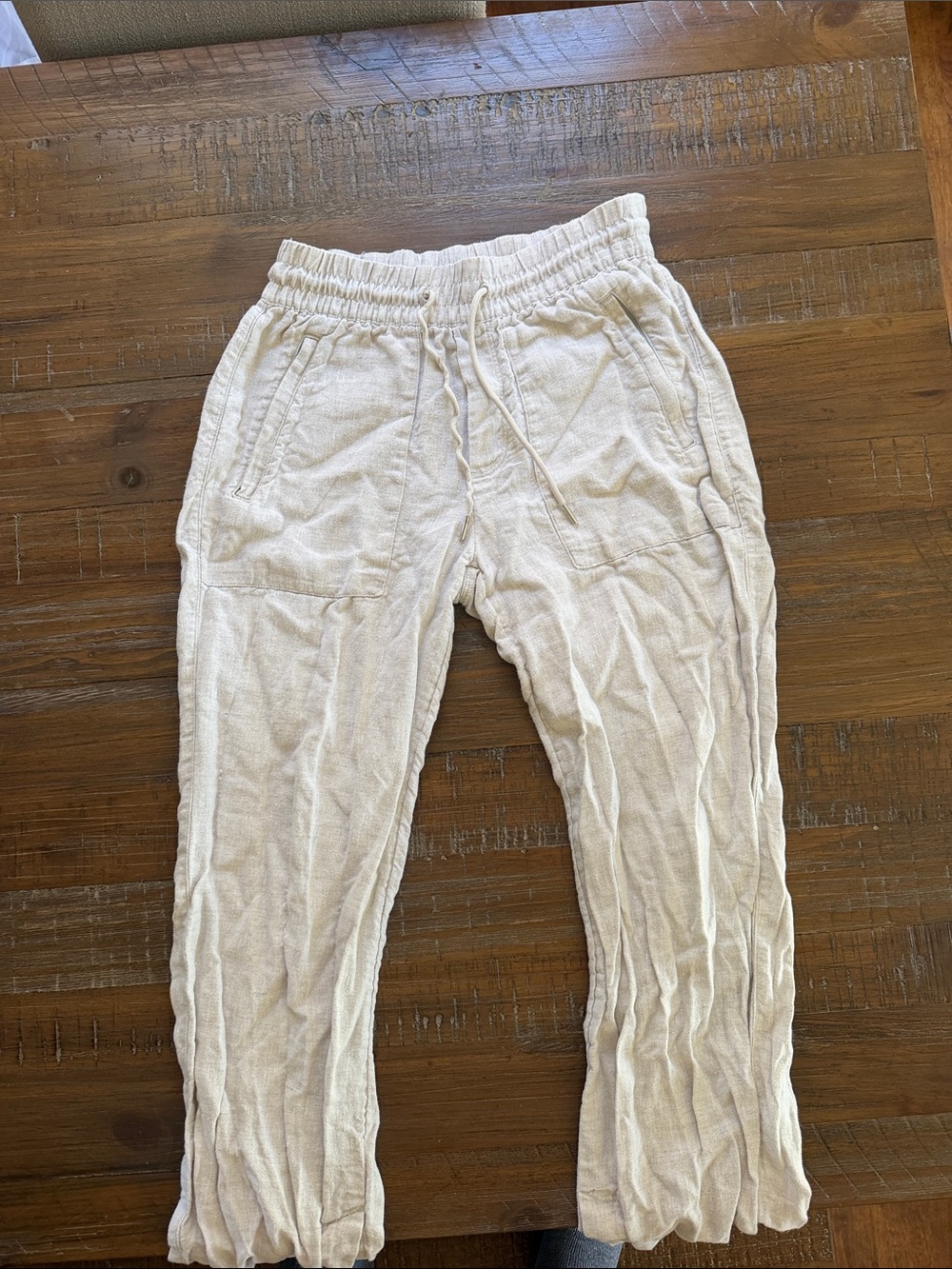 Athleta women’s Cream Drawstring Lounge Joggers